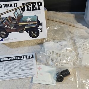 WWII Jeep MPC 1:25 Model Kit – Rare Collector’s Edition Free Shipping KStep in